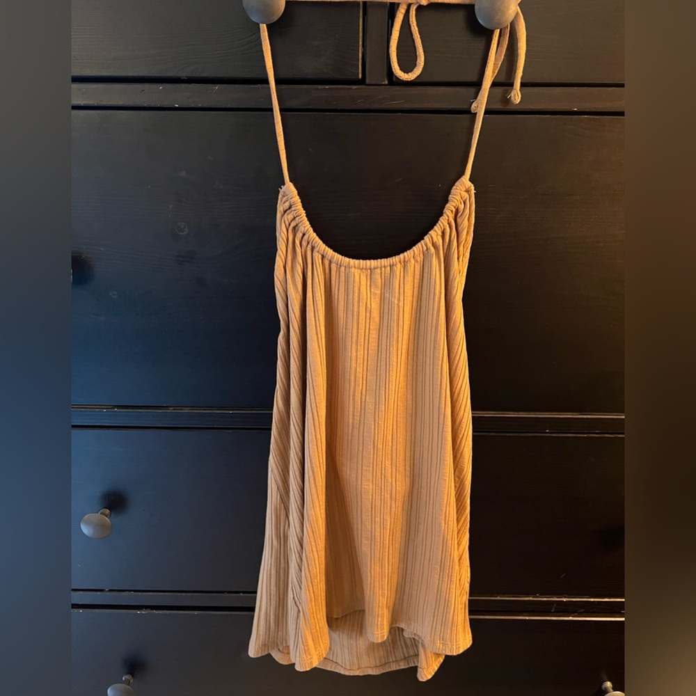 Everlane tank top